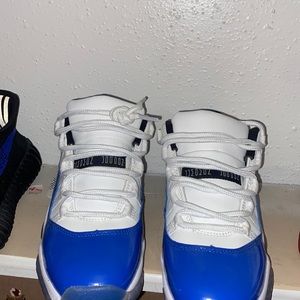 Blue Jordan 11